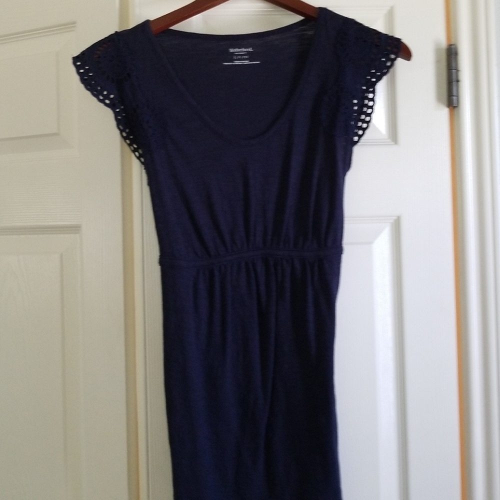 Motherhood Maternity blue top